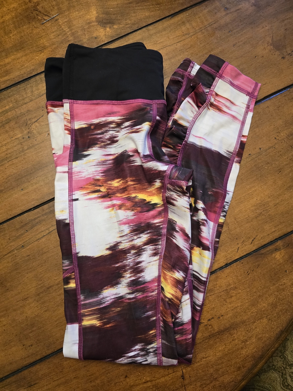 lululemon athletica Maroon, Pink & White Abstract Print Leggings